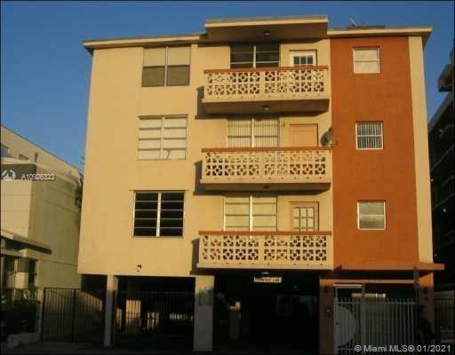 LOCATION! ,LOCATION!, LOCATION! GREAT OPPORTUNITY TO OWN A CONDO IN THE HEART OF SOUTH BEACH!! ONLY ONE BLOCK AWAY FROM FAMOUS OCEAN DRIVE, BEACHES AND DINNING. EASY TO SHOW IN THE LOCK BOX.ONE SEPARATED BEDROOM WITH NO RENTAL RESTRICTIONS WITH PARKING SPACE IN THE BUILDING. MOSTLY OWNERS DO AIRBNB GREAT RENTAL INCOME .EASY TO SHOW LOCK BOX. JUST RENOVATED