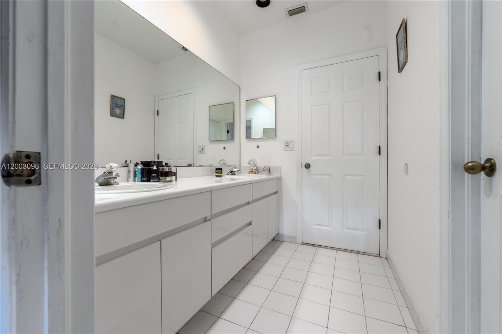 ADVENTURE HOMES - Residential