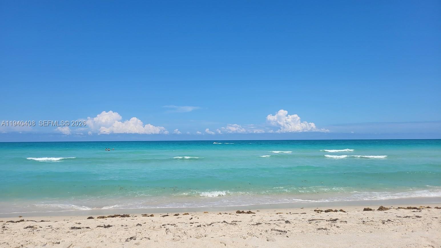 5401 Collins Ave 214