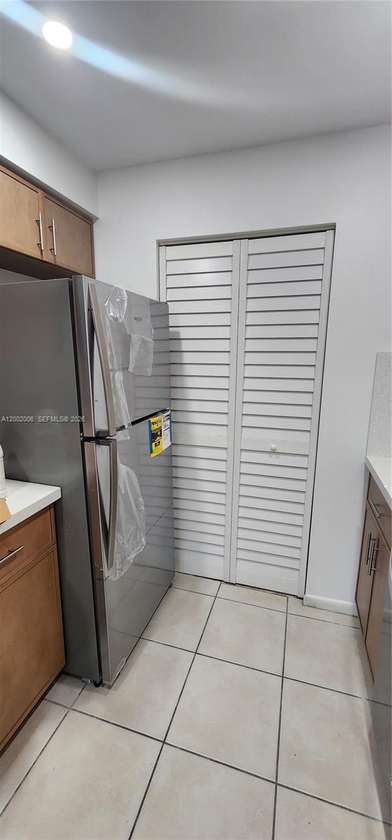 PALM VILLAGE CLUB CONDO - Residential Lease