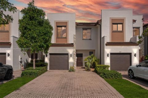 Photo of 245 NE 210th St, Miami, FL 33179 (MLS # A11918247)