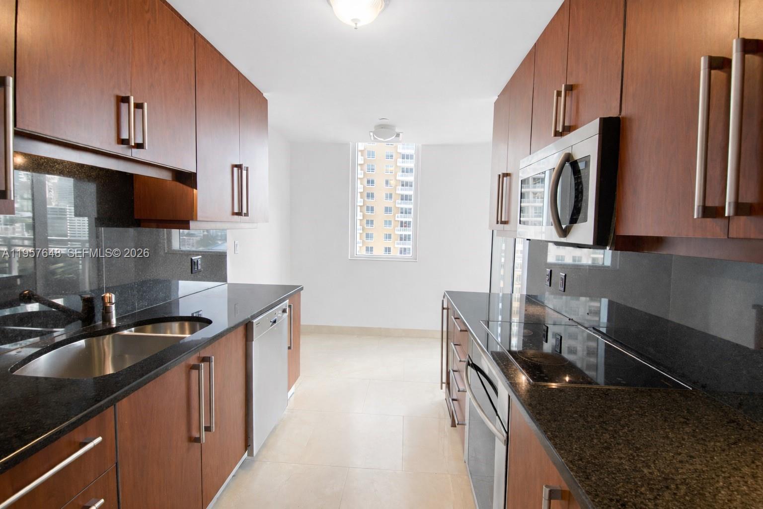 CARBONELL CONDO - Residential