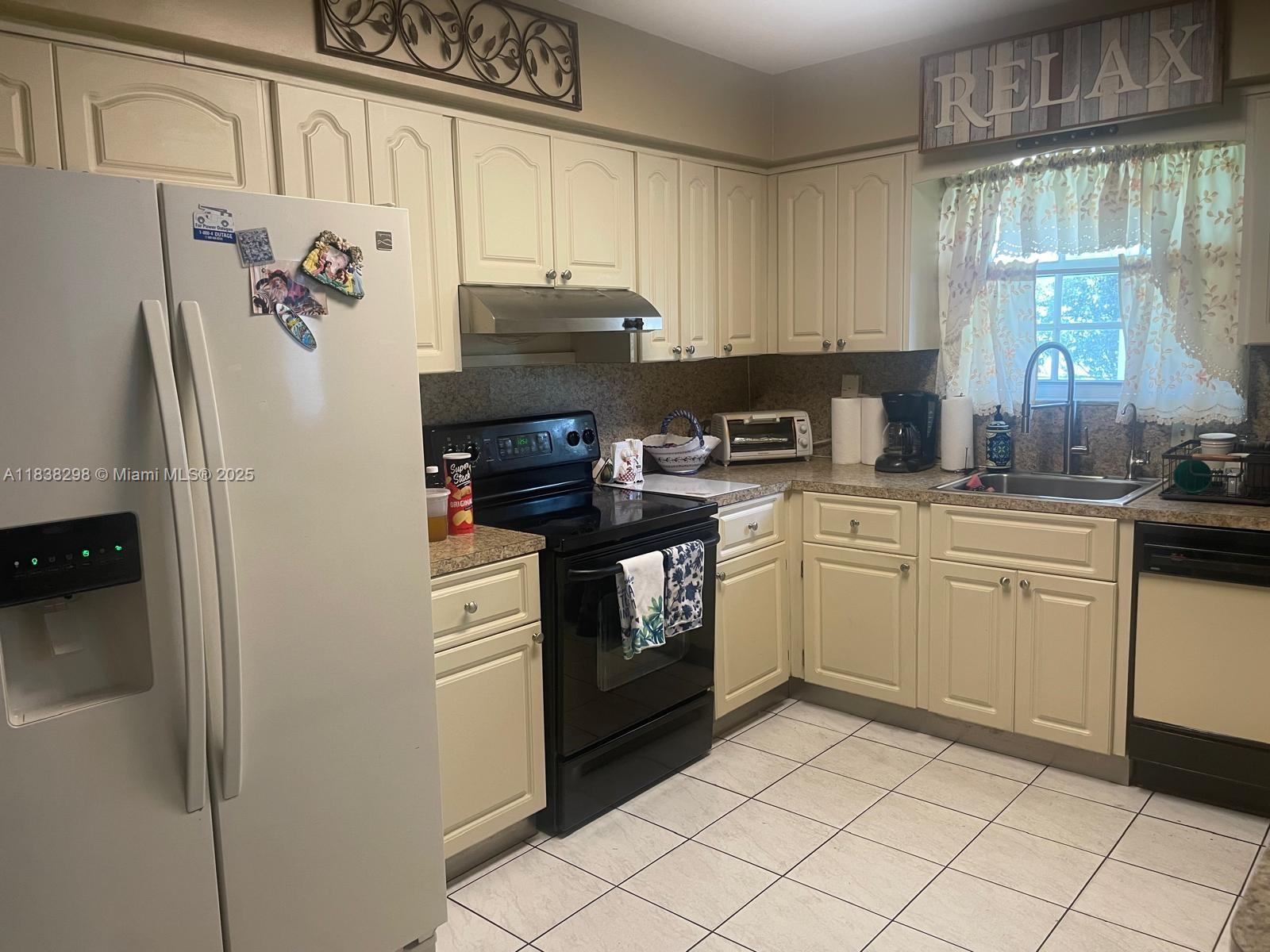 ANACRIS ADDN TO HIALEAH R - Residential