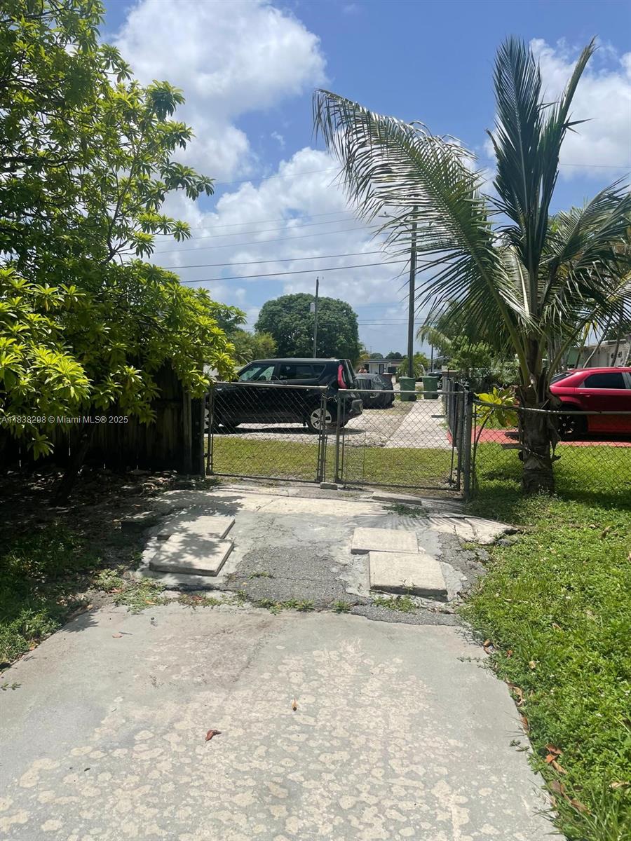 ANACRIS ADDN TO HIALEAH R - Residential