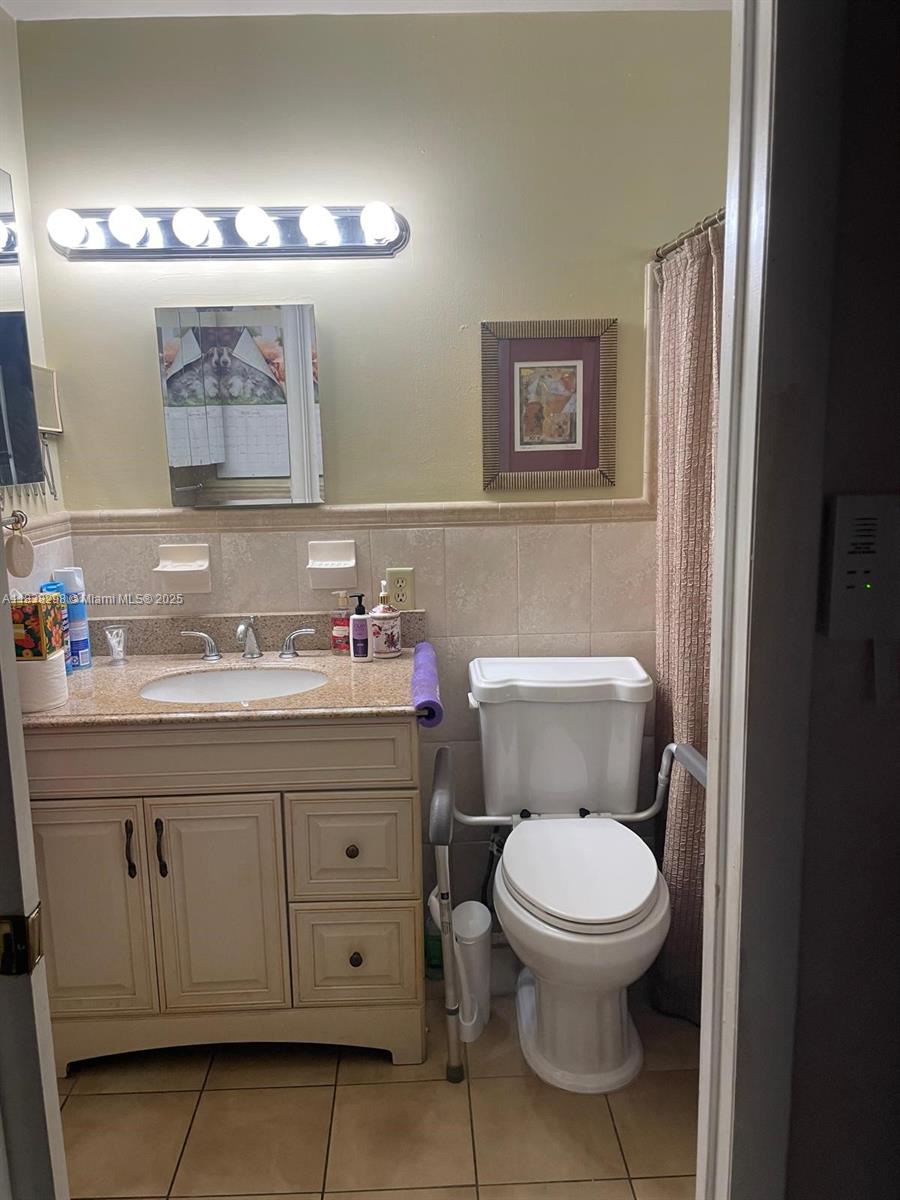 ANACRIS ADDN TO HIALEAH R - Residential