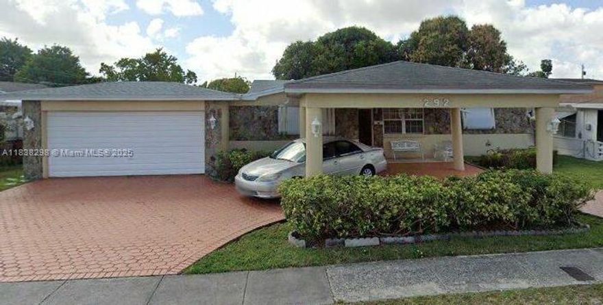 Single-family residence, built in 1968, has 5 bedrooms and 3 full bathrooms, with 2 of the bedrooms being ensuite.  Living space is 3,098 sq ft.  Lot size 10,725 sqft (around 0.25 acres).  Roof replaced in 2021.  Whole house GAS generator. Property has a detached efficiency/apartment with a tenant lease until May of 2026.  Located inside one of the bedrooms is an above ground hurricane/tornado proof bunker structure designed by the late Hugo Delgado, NASA engineer. Sits ten.  House has street access on front and back.