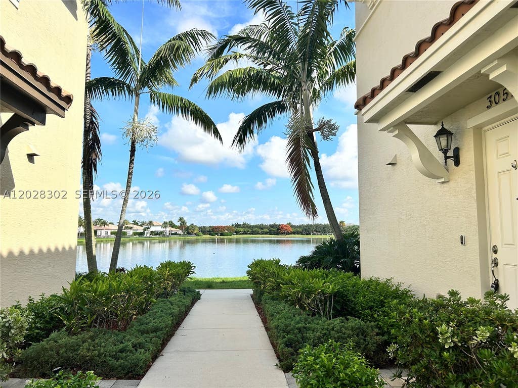 Photo of 3057 Tortola Way, Hollywood, FL 33024 (MLS # A12028302)