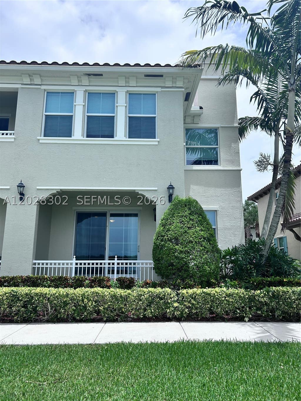 Photo of 3057 Tortola Way, Hollywood, FL 33024 (MLS # A12028302)
