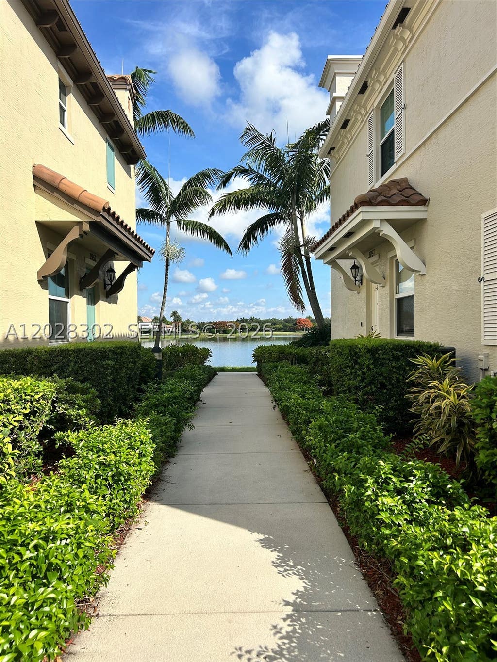 Photo of 3057 Tortola Way, Hollywood, FL 33024 (MLS # A12028302)