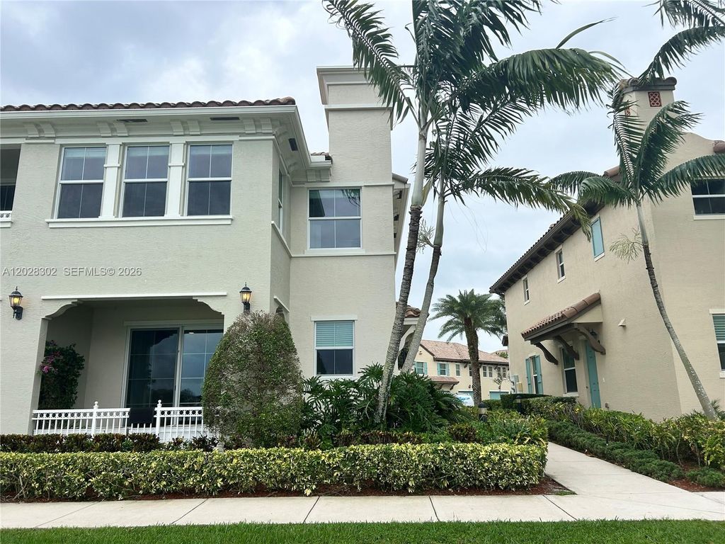Photo of 3057 Tortola Way, Hollywood, FL 33024 (MLS # A12028302)