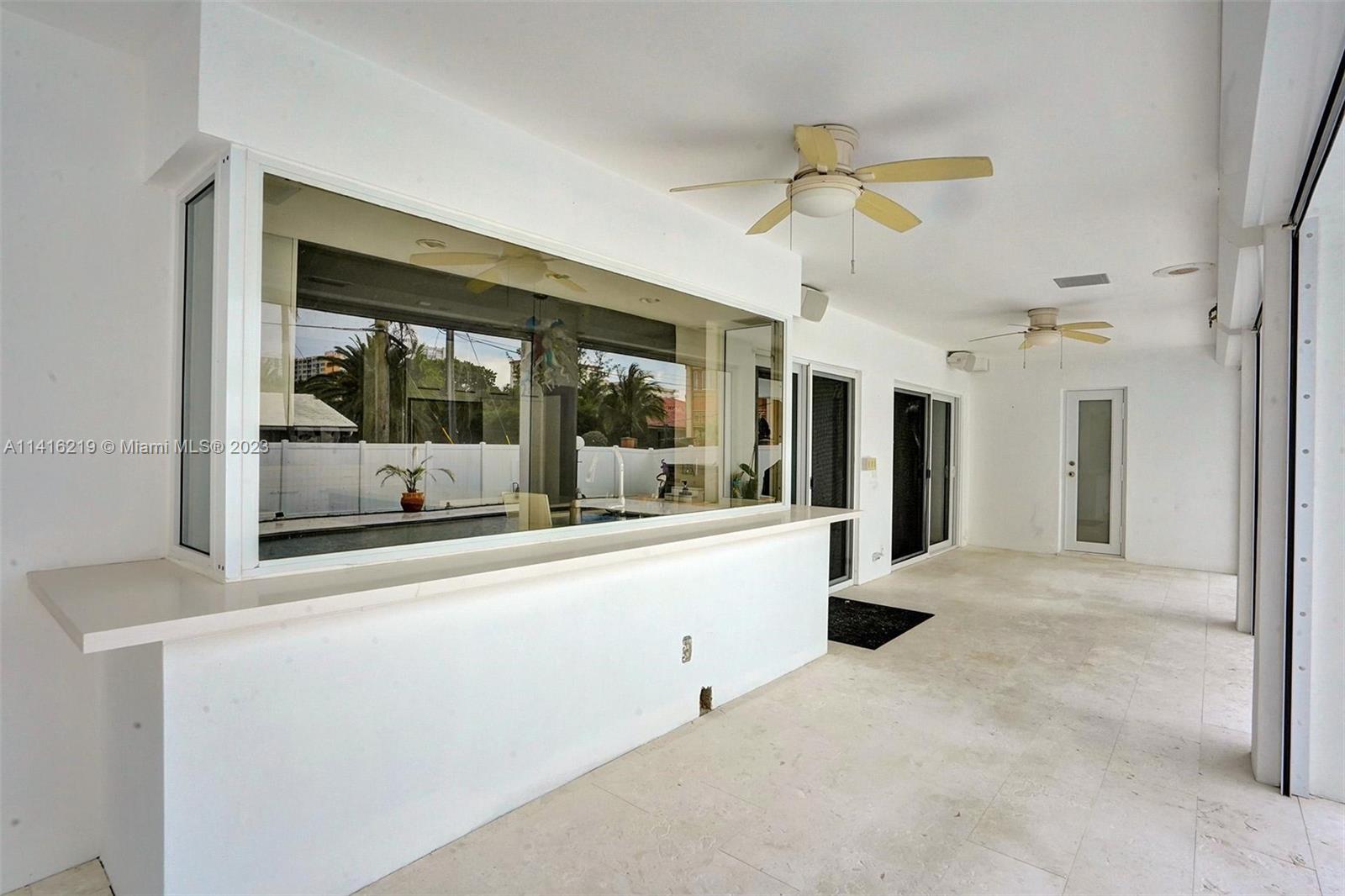 HOLLYWOOD LAKES SECTION - Residential