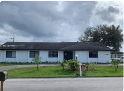 8640 SW 185th St Cutler Bay FL 33157