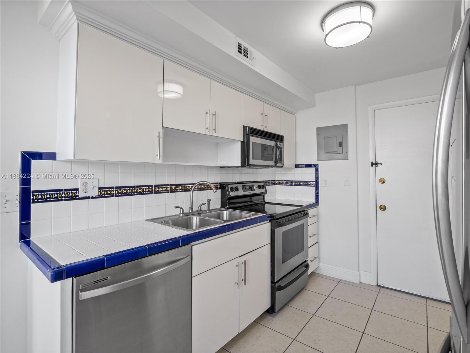 CLIFTON CONDO - Residential