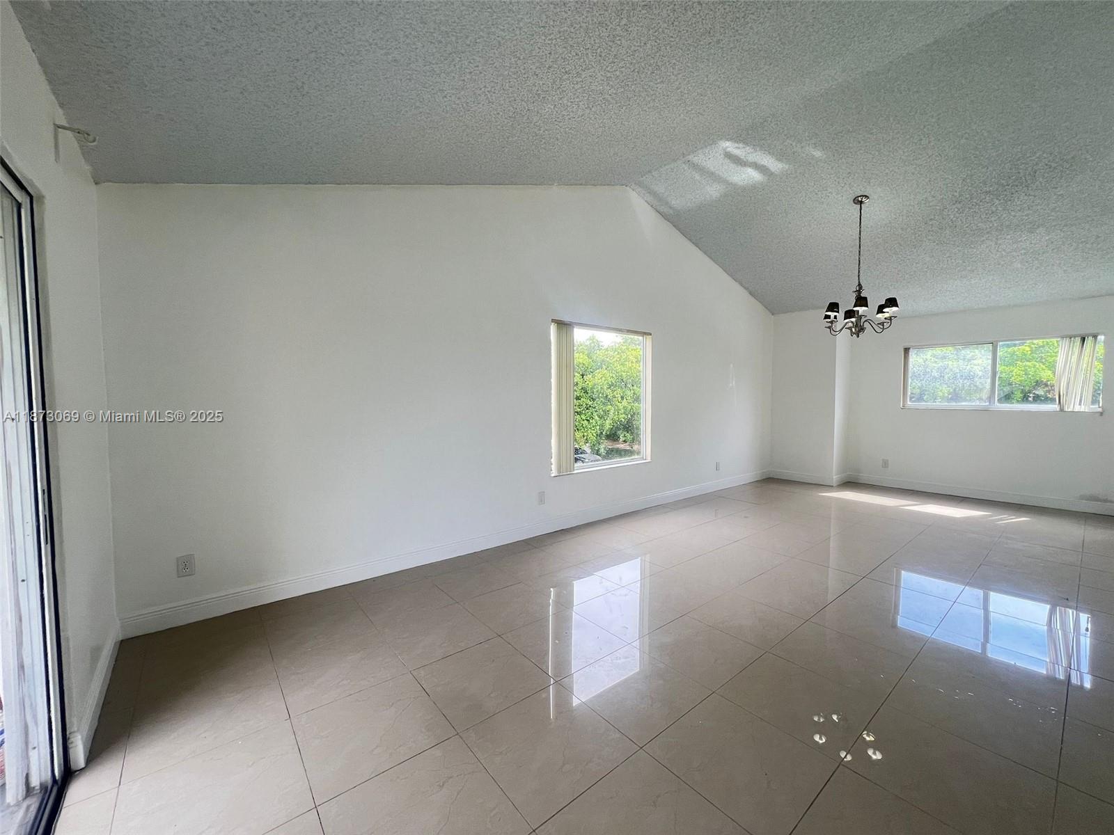 SUMMER LAKE CONDO - Residential Lease