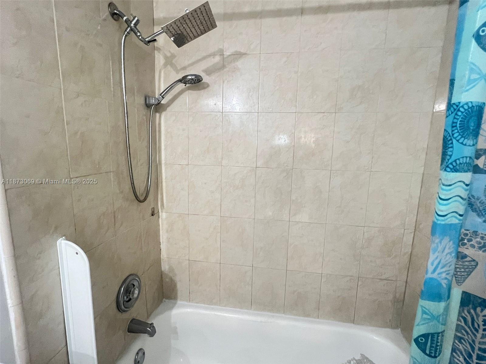 SUMMER LAKE CONDO - Residential Lease