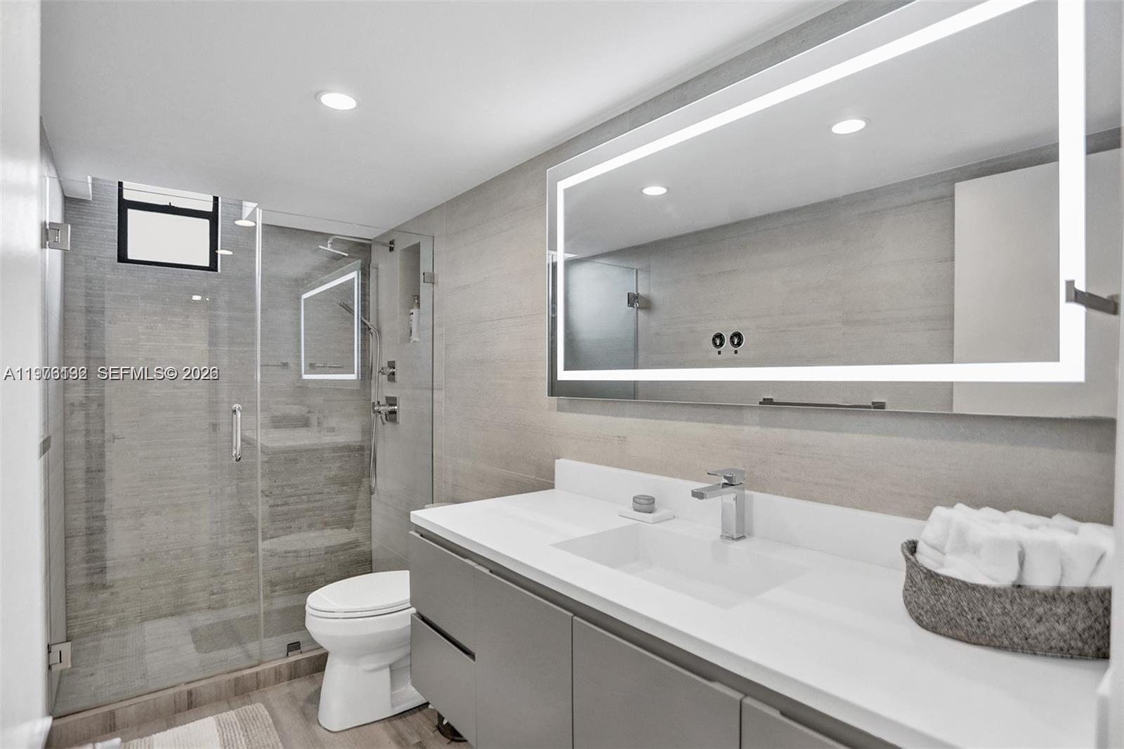 OLYMPUS CONDO PHASE - Residential