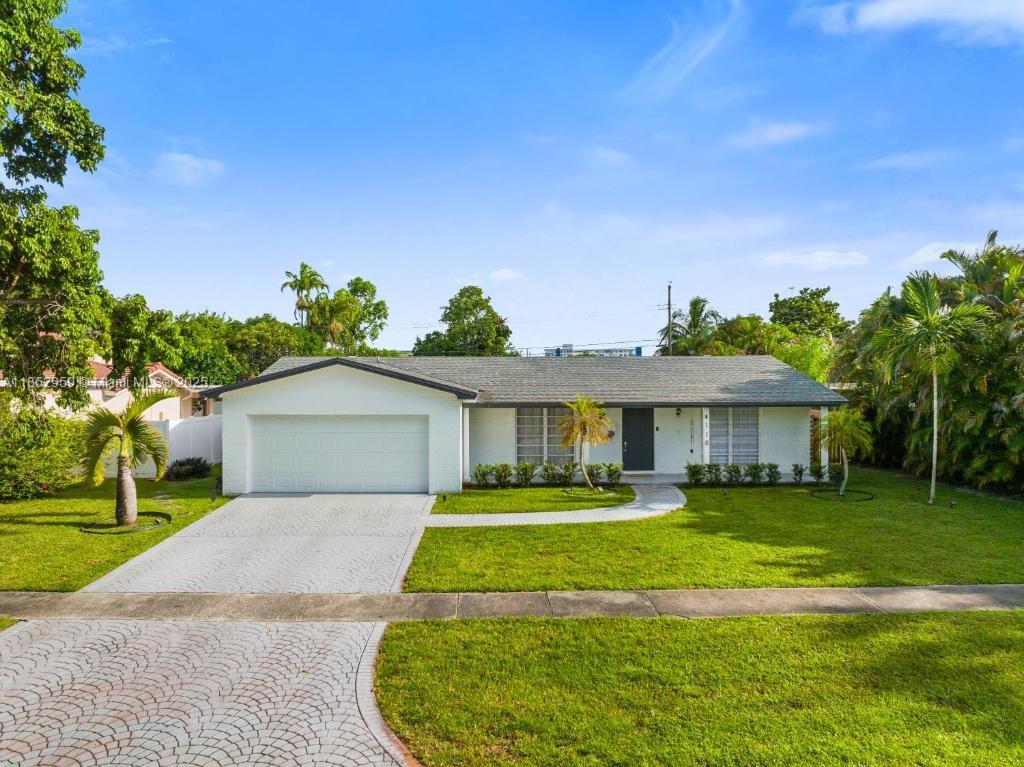 HOLLYWOOD HILLS - Residential Lease