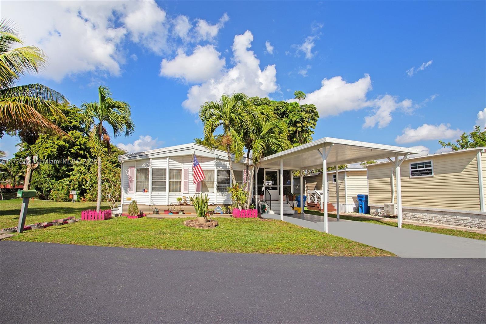 5371 Sw 35th Ct, Davie, Broward County, Florida - 2 Bedrooms  
2 Bathrooms - 