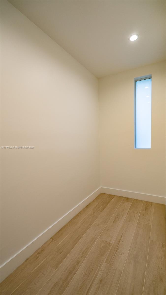 DEVERAS SUB - Residential