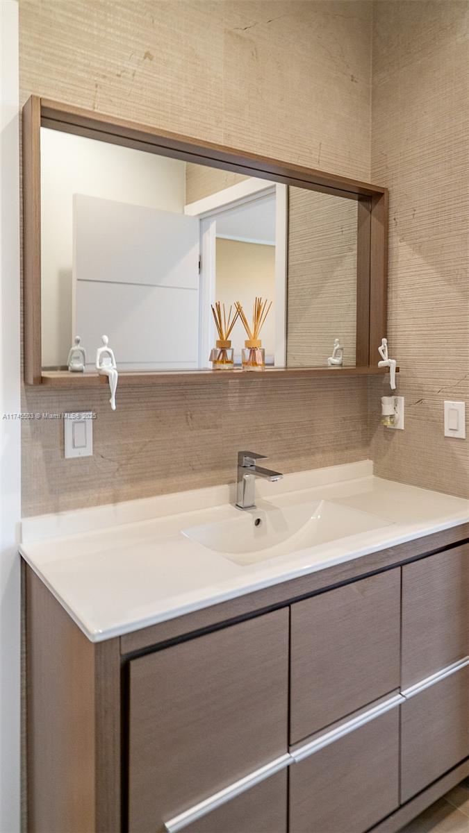 DEVERAS SUB - Residential