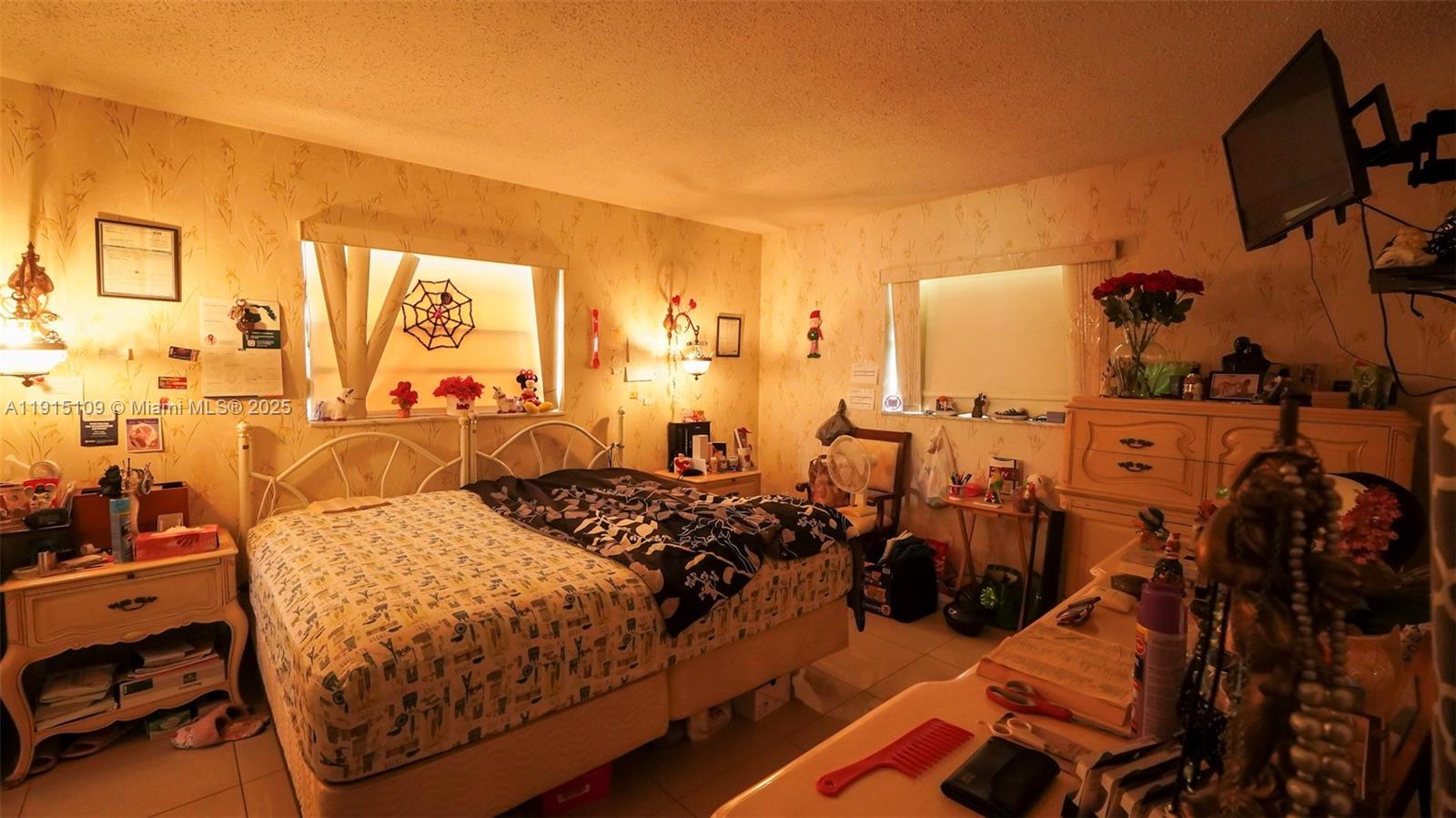 TOPAZ SOUTH CONDO - Residential