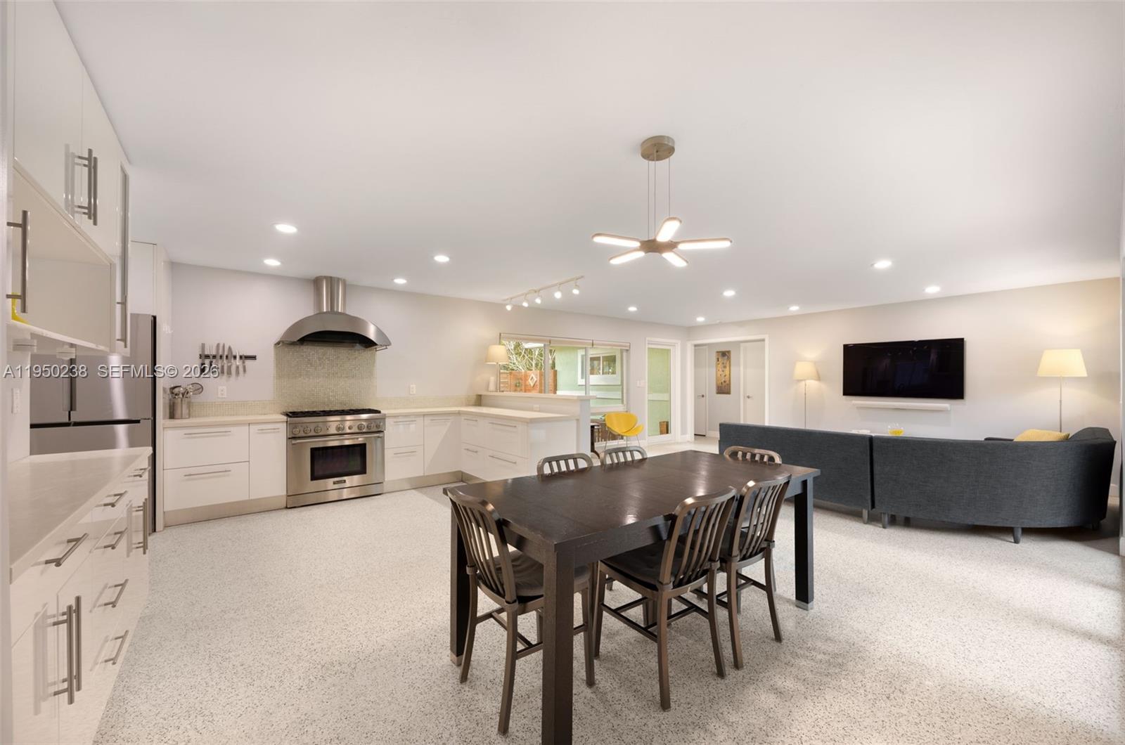 RIVER VISTA - Residential