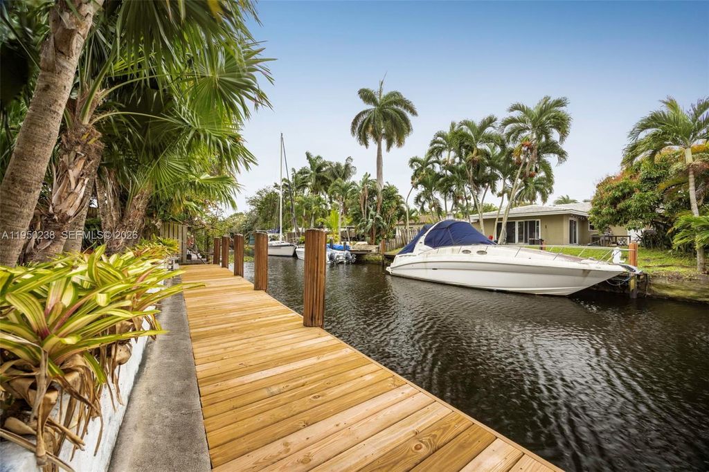 Photo of 1734 W Las Olas Blvd, Fort Lauderdale, FL 33312 (MLS # A11950238)