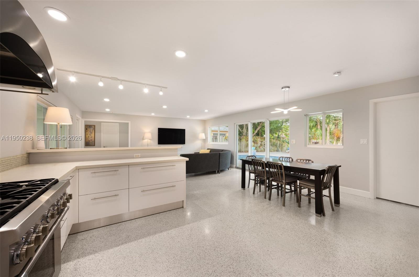 RIVER VISTA - Residential