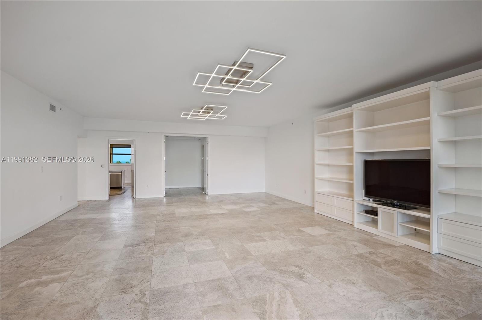 733 Crandon Blvd PH-5