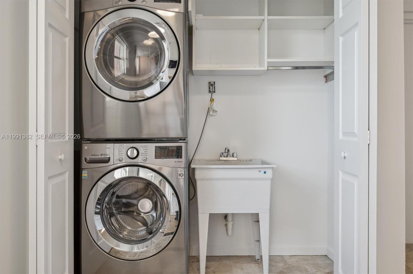 LAKE VILLA TWO CONDO - Residential Lease