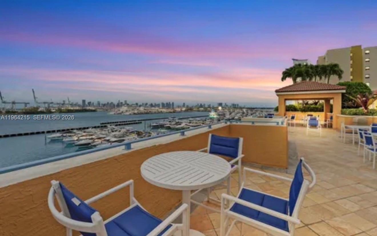 YACHT CLUB AT PORTOFINO C - Residential