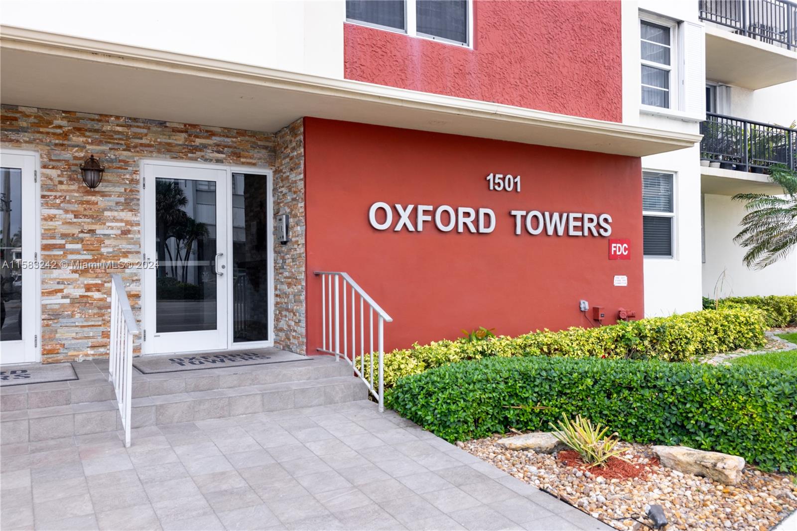 1501 S Ocean Dr 702