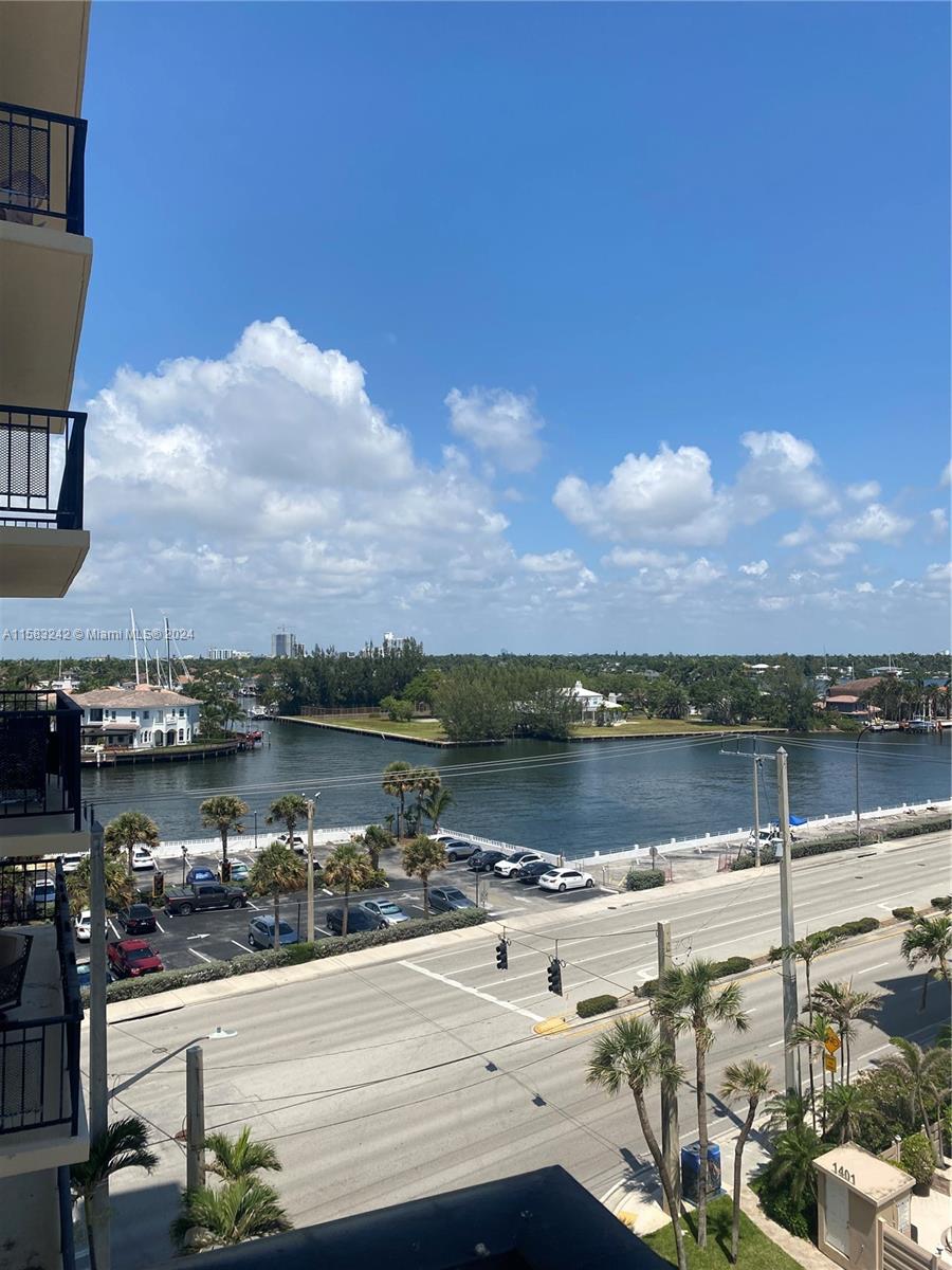 1501 S Ocean Dr 702