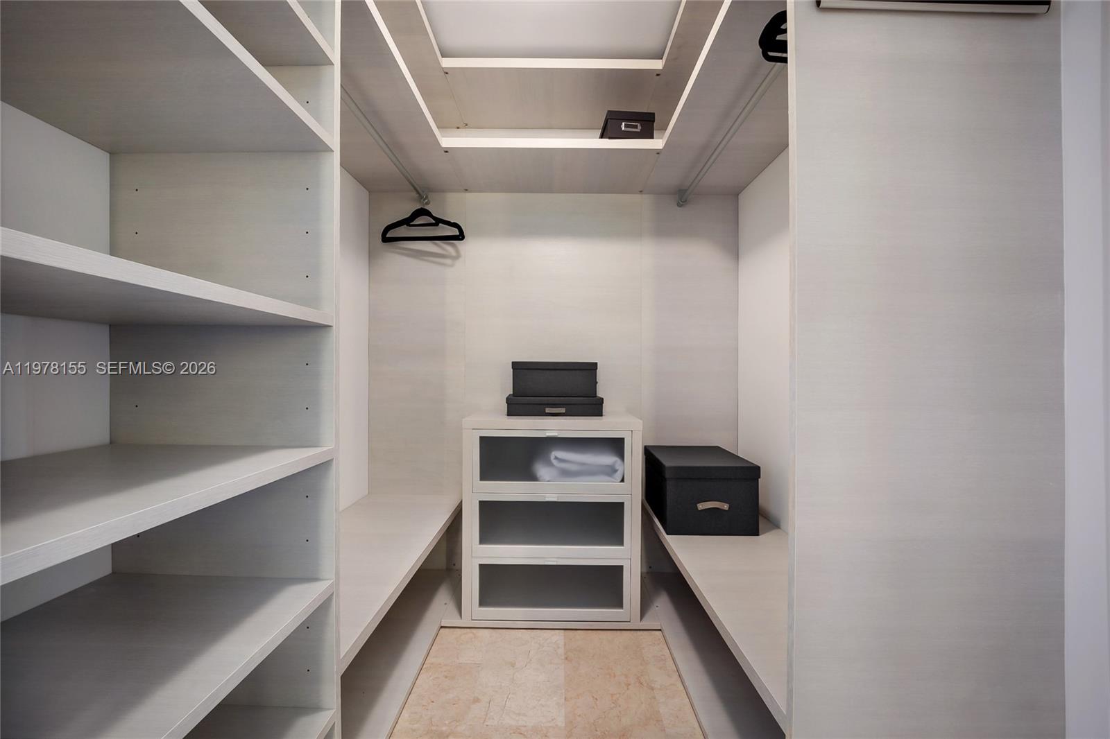 RISE CONDO - Residential Lease