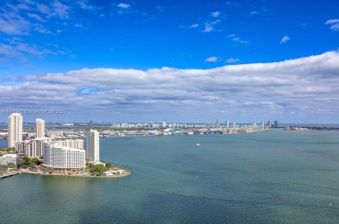 1331 Brickell Bay Dr 4001, Miami, Broward County, Florida - 4 Bedrooms  
5 Bathrooms - 