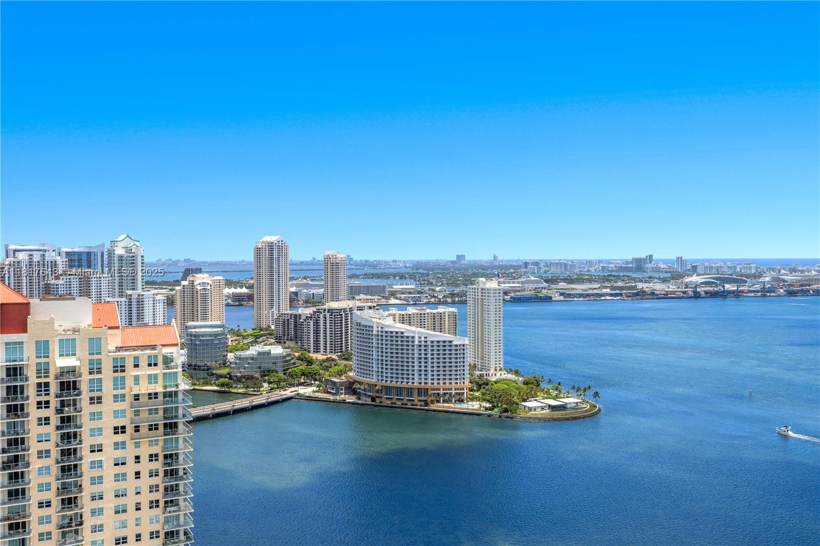 JADE RESIDENCES AT BRICKE - Residential