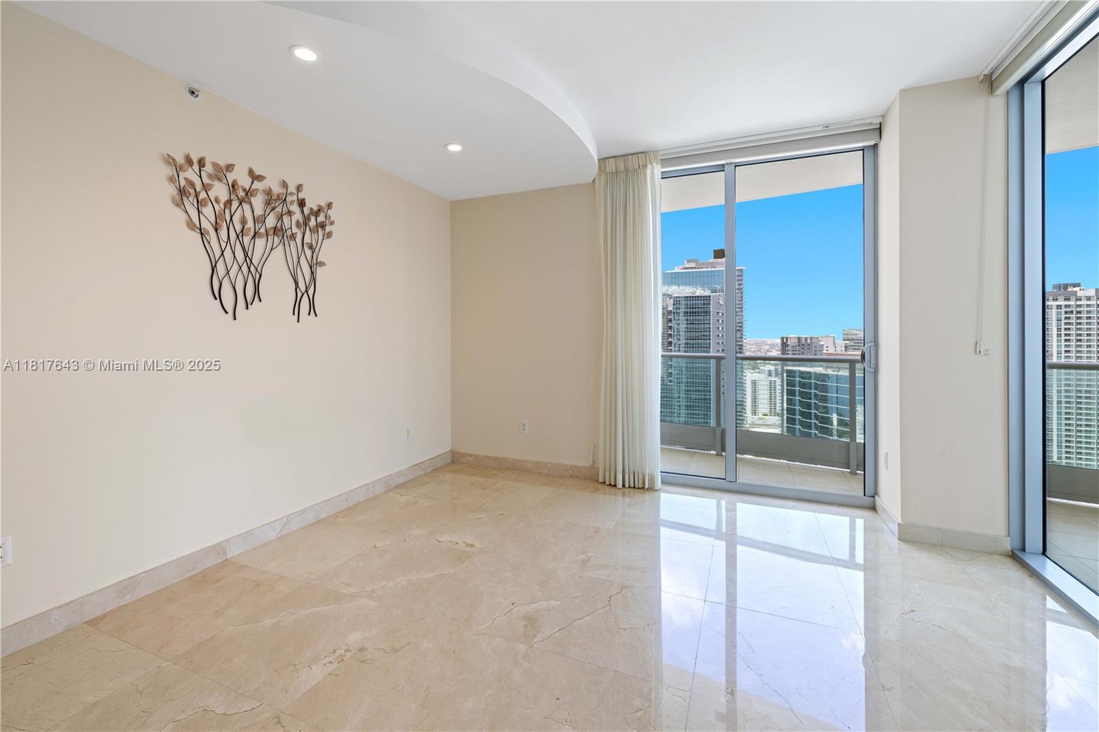 JADE RESIDENCES AT BRICKE - Residential