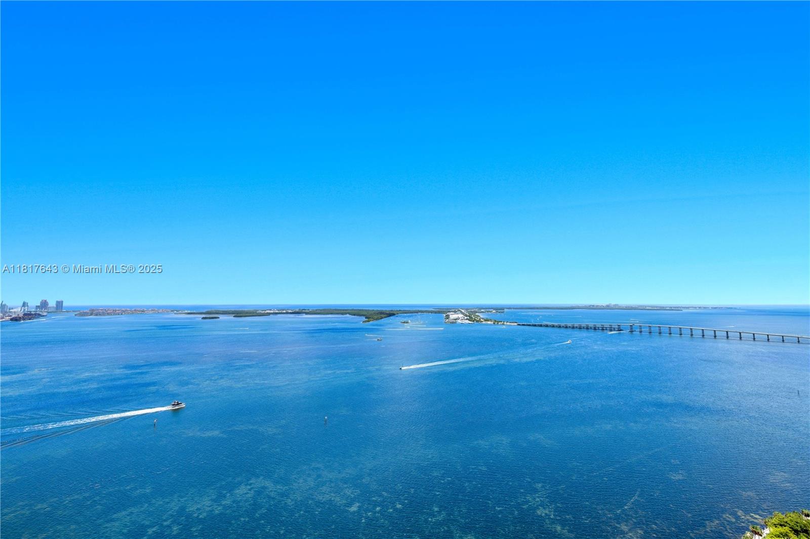 JADE RESIDENCES AT BRICKE - Residential