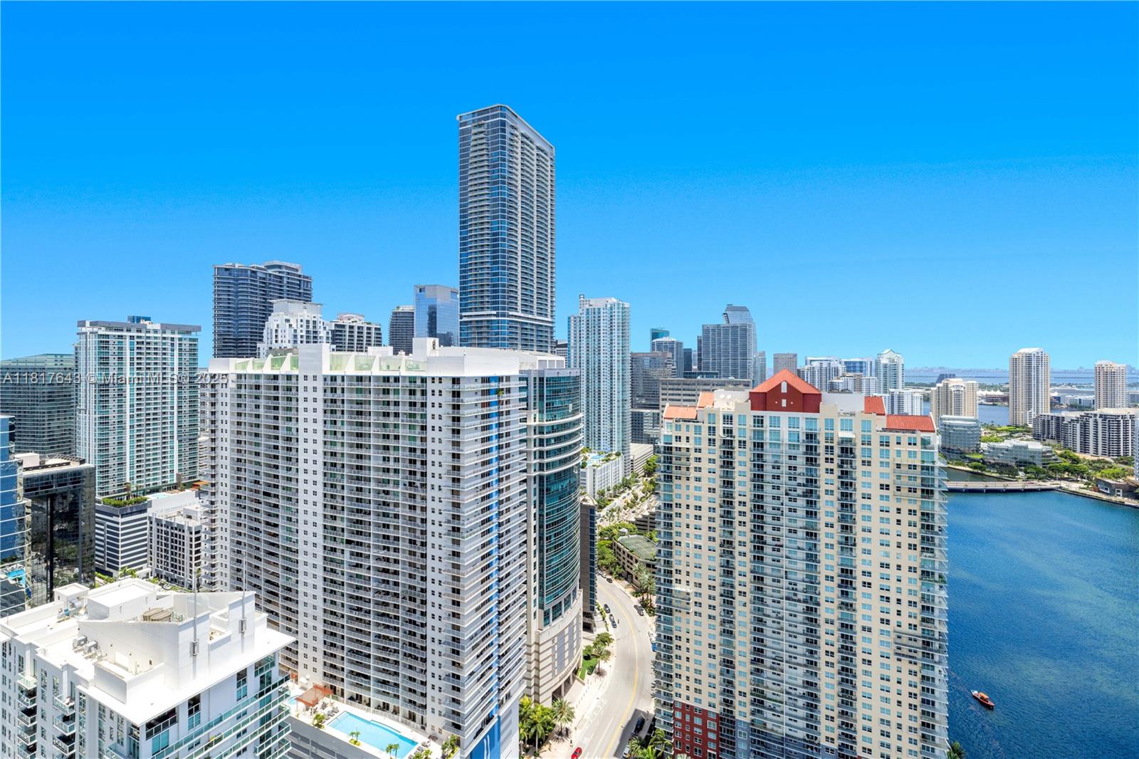 JADE RESIDENCES AT BRICKE - Residential