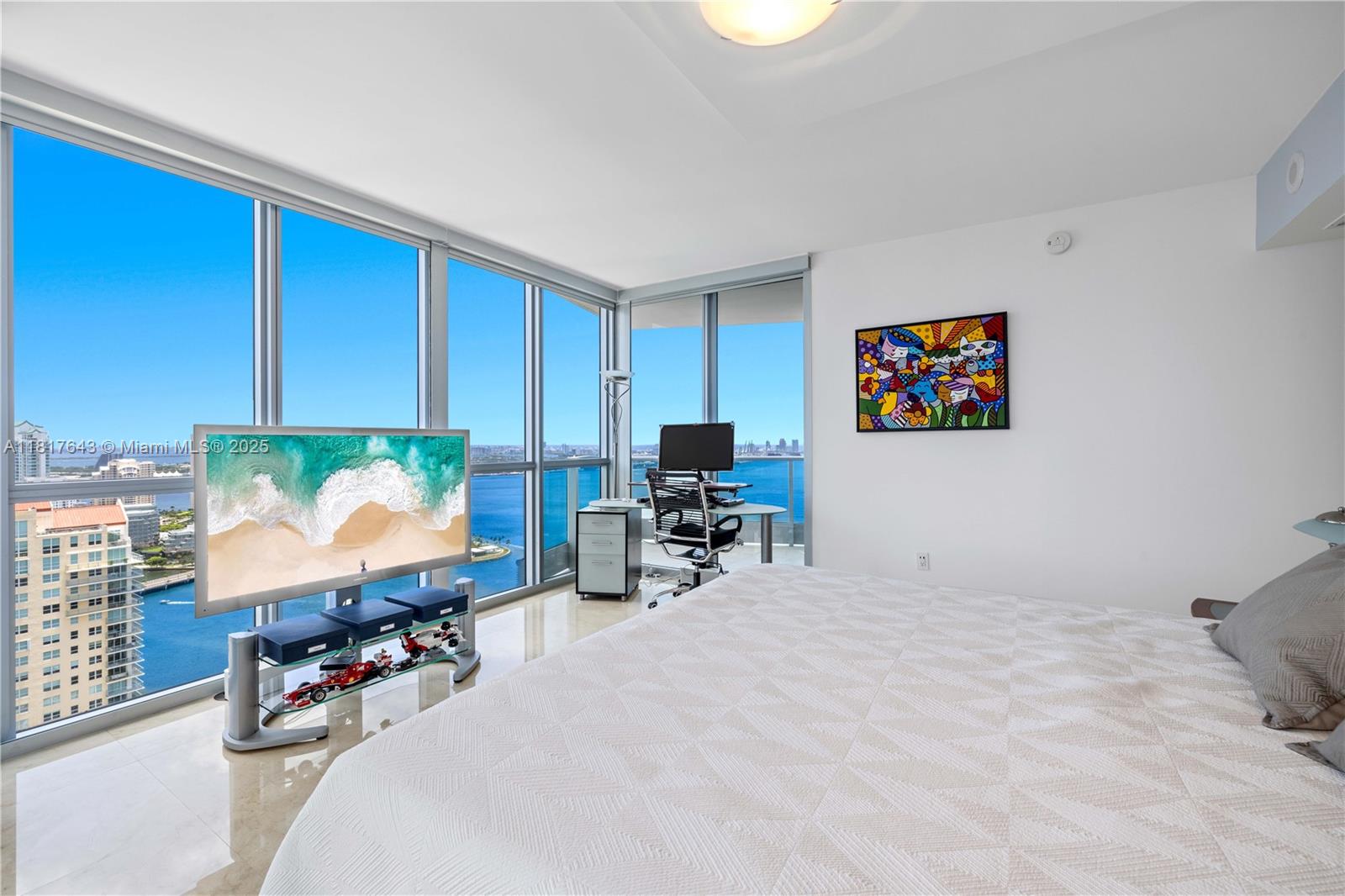 JADE RESIDENCES AT BRICKE - Residential