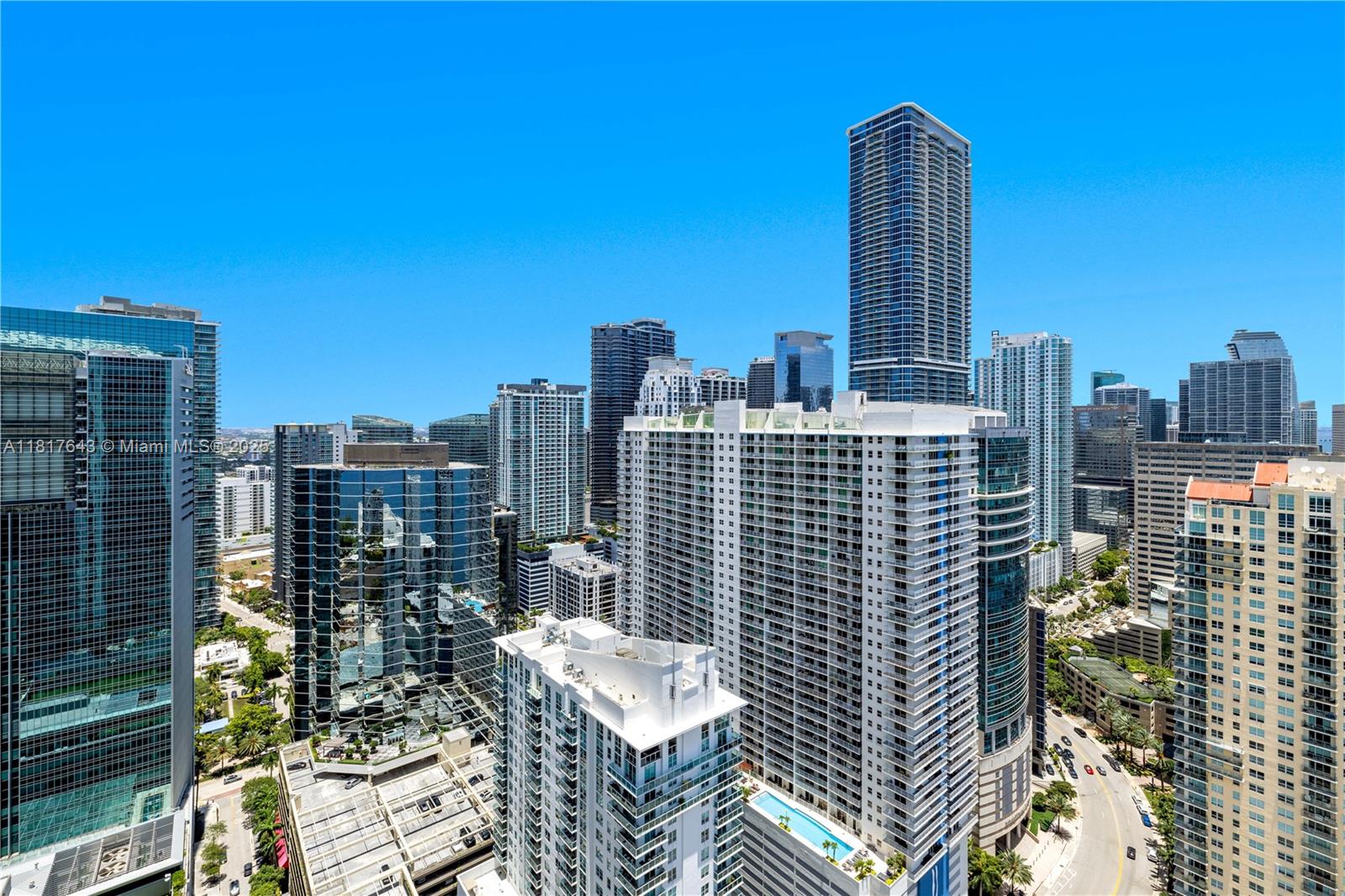 JADE RESIDENCES AT BRICKE - Residential