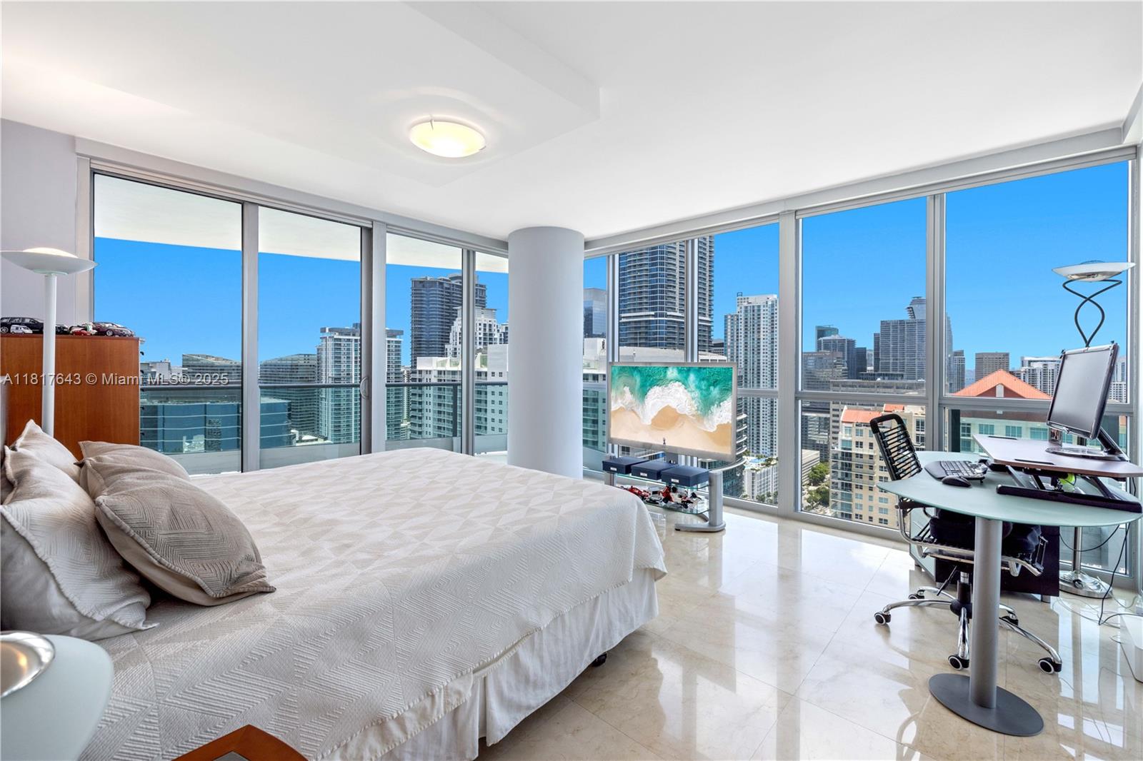 JADE RESIDENCES AT BRICKE - Residential