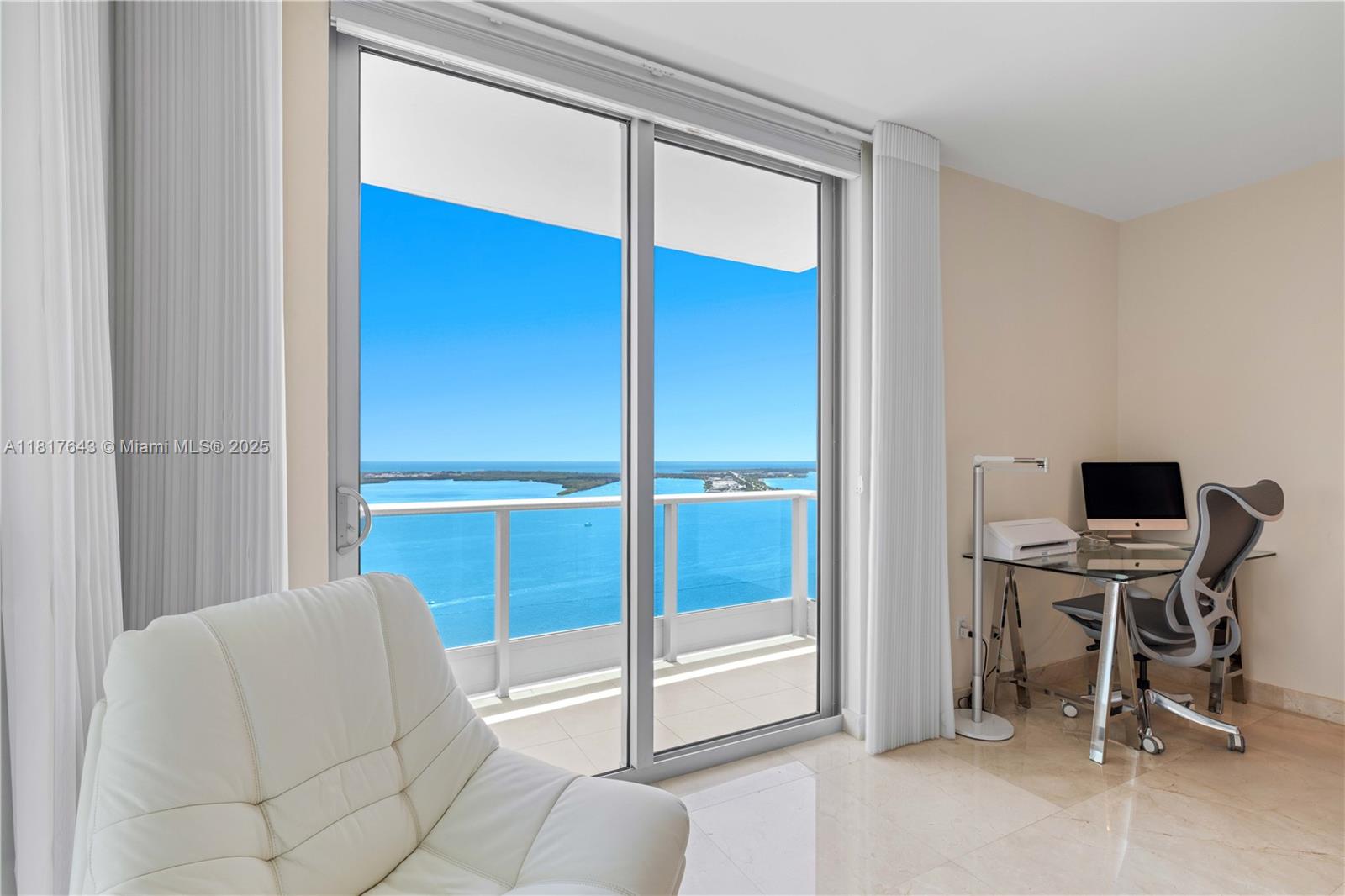 JADE RESIDENCES AT BRICKE - Residential