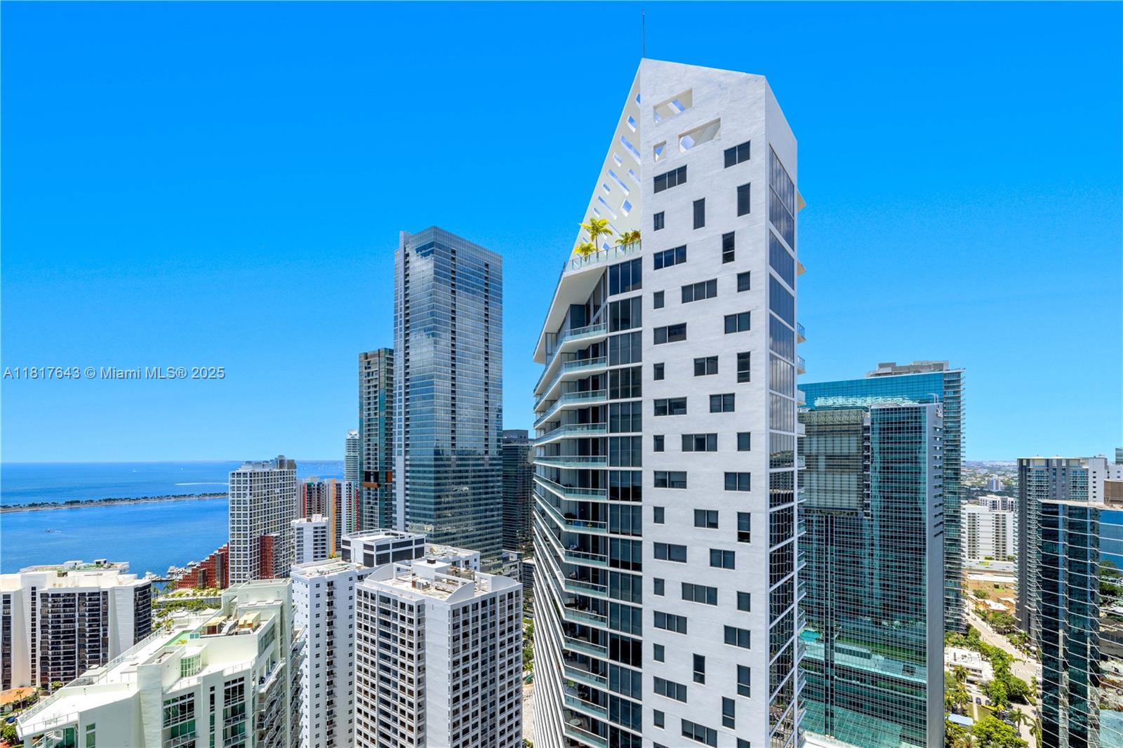 JADE RESIDENCES AT BRICKE - Residential