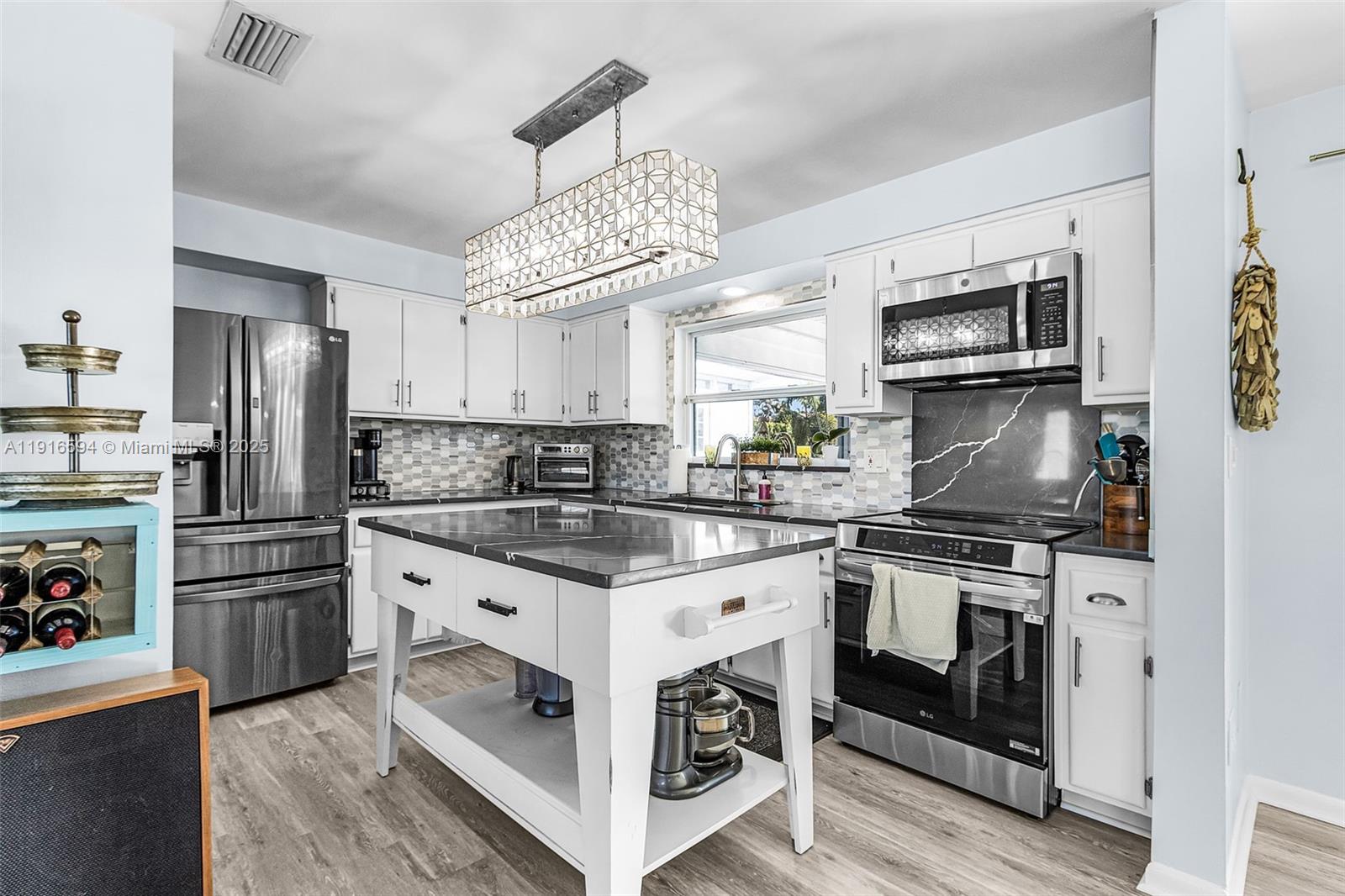 CORNWALLIS - Residential