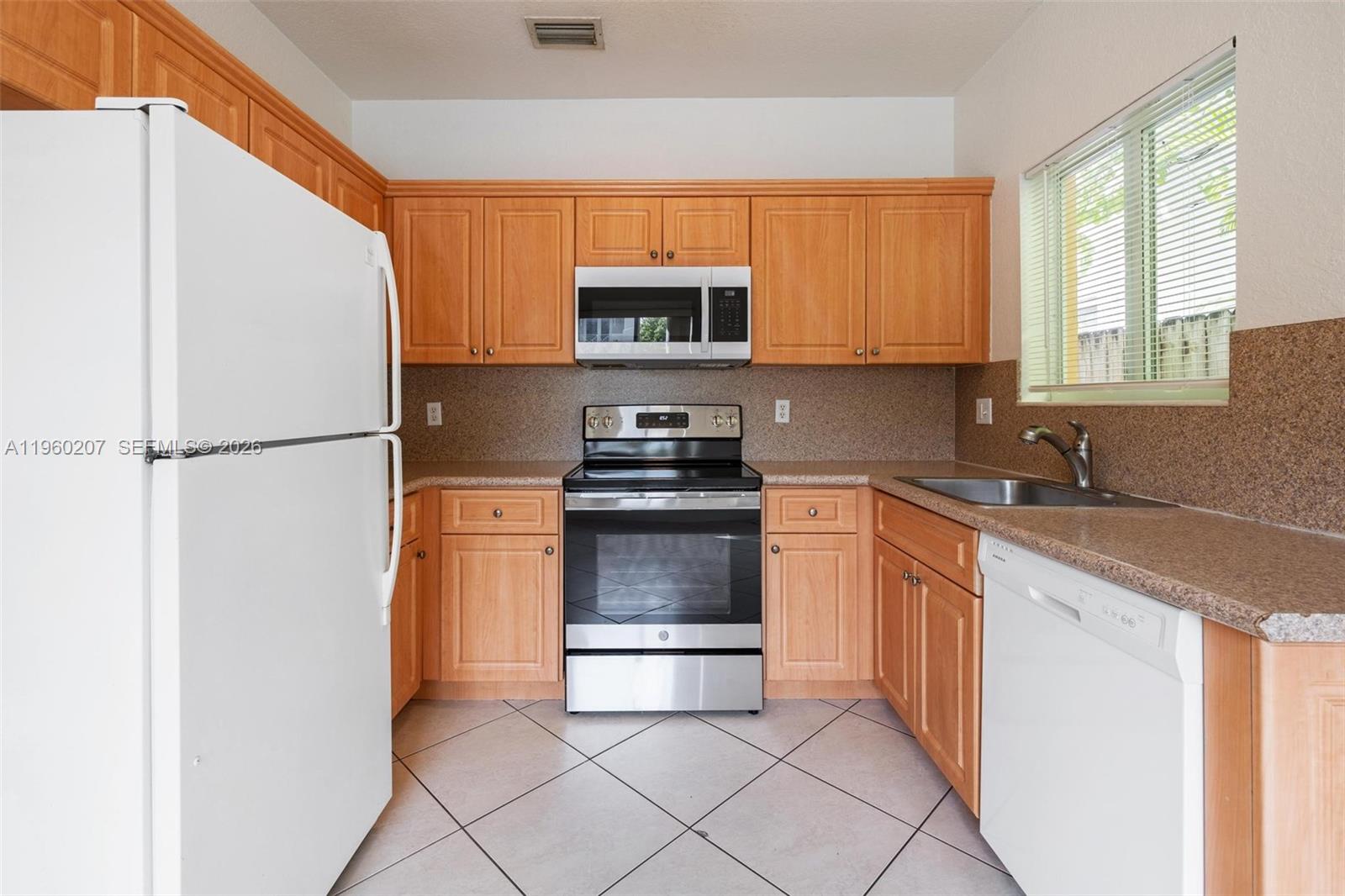 CARTERS ADDN TO C GR - Residential Income