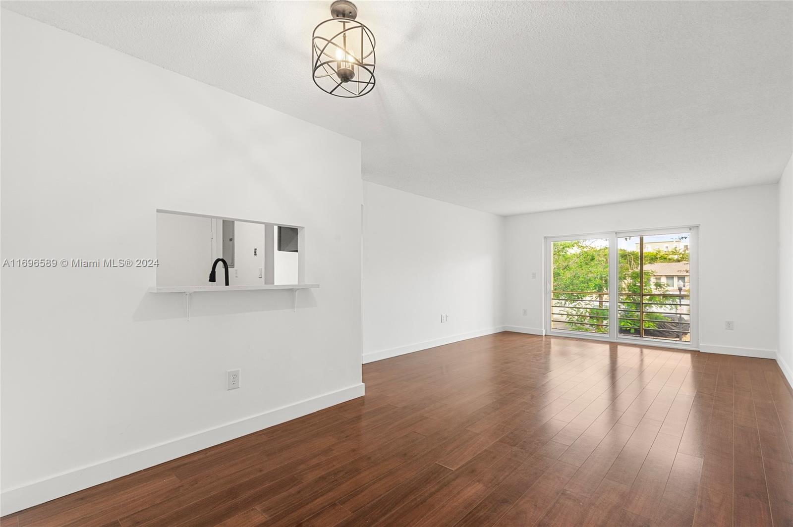 PALM HAVEN TOWERS CONDO - Residential