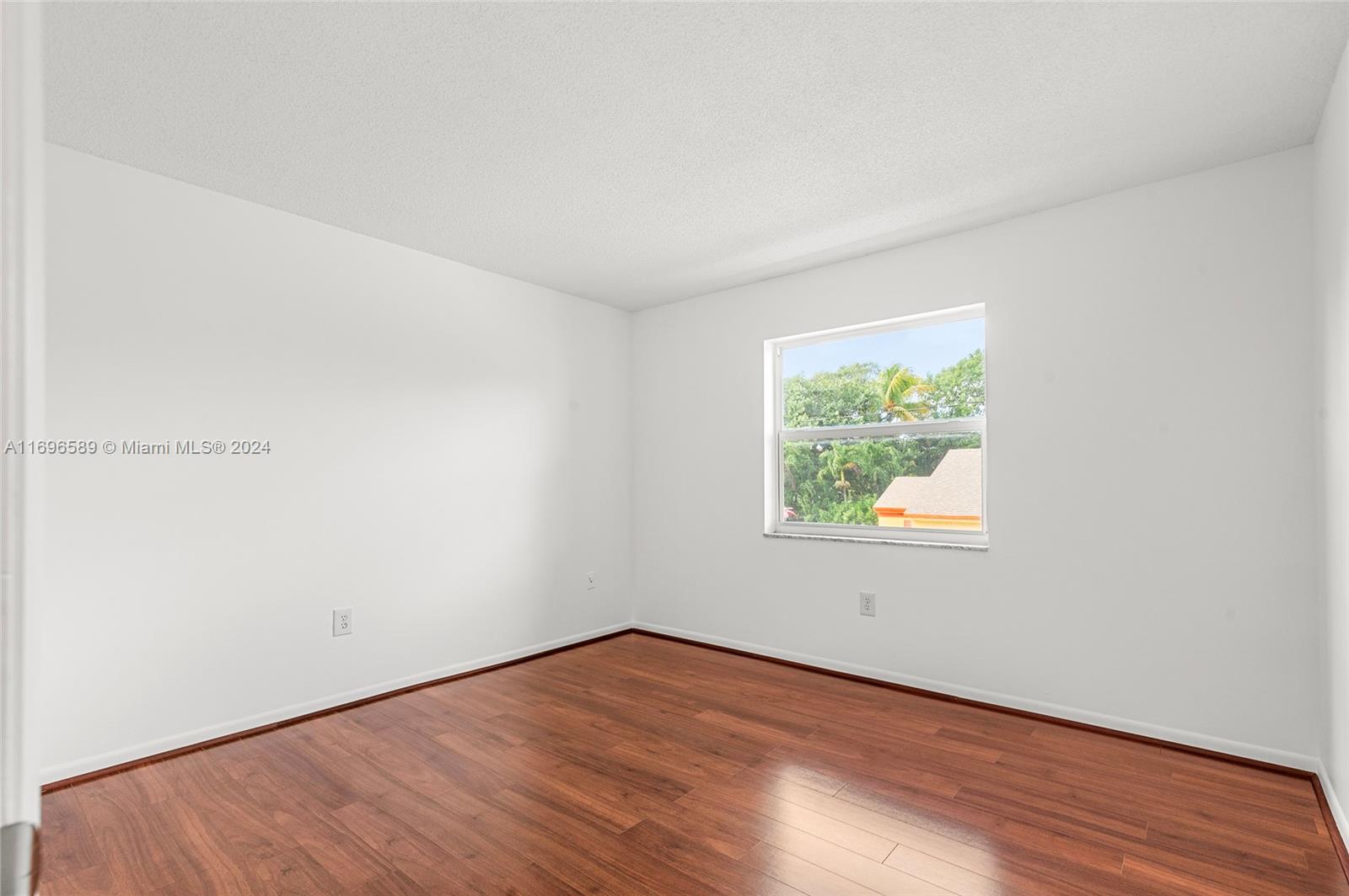 PALM HAVEN TOWERS CONDO - Residential