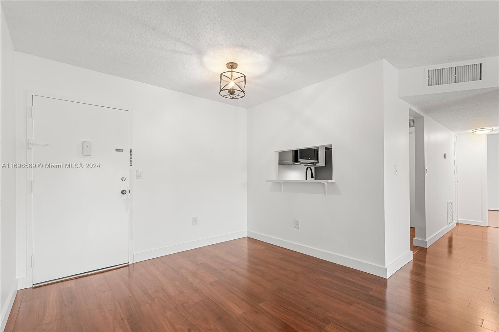 PALM HAVEN TOWERS CONDO - Residential