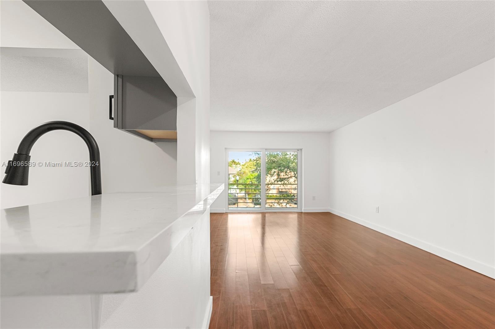 PALM HAVEN TOWERS CONDO - Residential